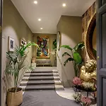 Condotti Belvedere
